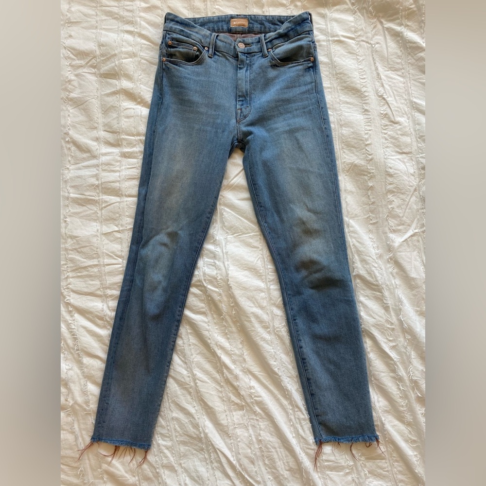 MOTHER Blue Ankle Cropped Jeans with Raw Hem
